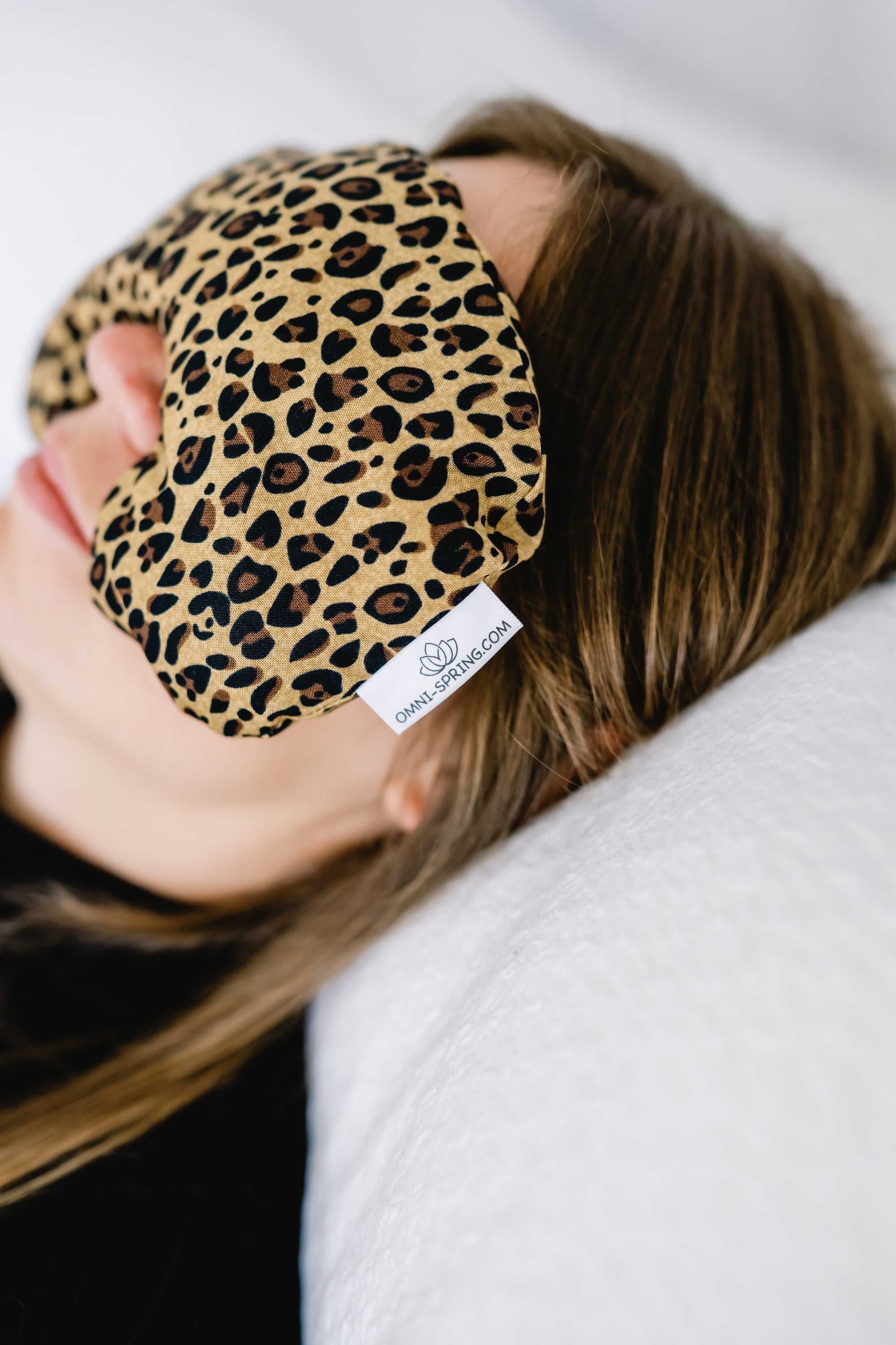 Contoured Eye Pillow